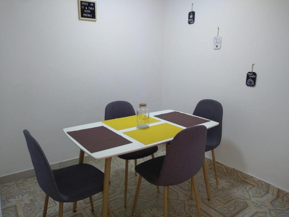 Komodo Alojamiento: Centro Histórico Hostal con Wi-Fi y Baño Privado Popayan Exterior photo
